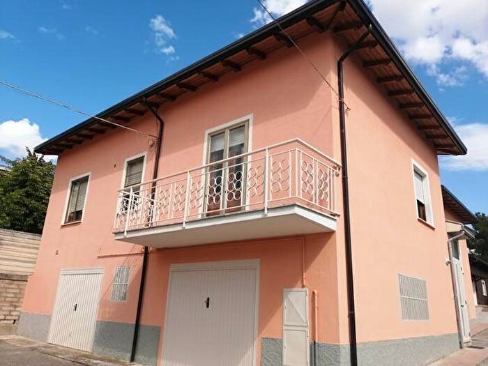 Appartamento con 5 locali in affitto in Via delle Nocelle, Santa Barbara San Sisto, LAquila