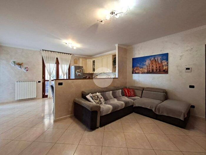 Appartamento trilocale in vendita in Via Ticino, Vittuone
