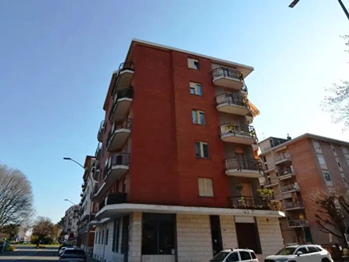 Appartamento quadrilocale in vendita in Via Carso, Biella