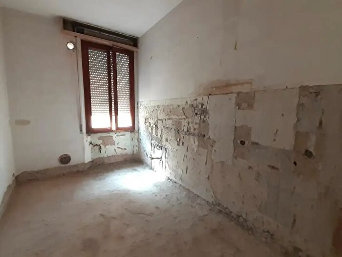 Appartamento con 6 locali in vendita in Pontedera