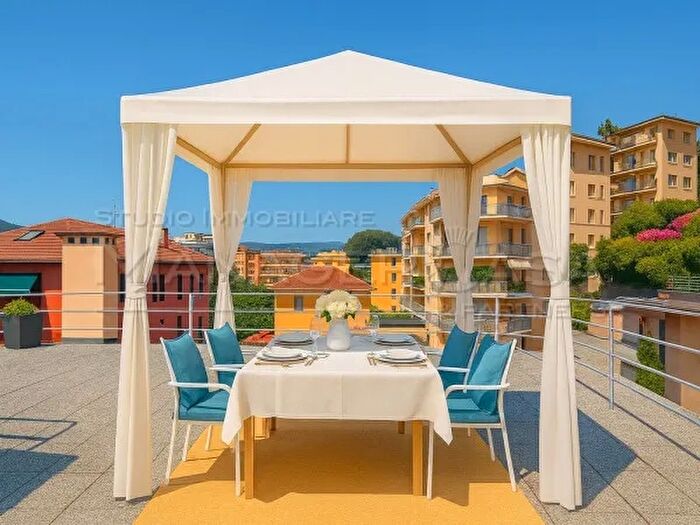 Appartamento trilocale in vendita in Rapallo