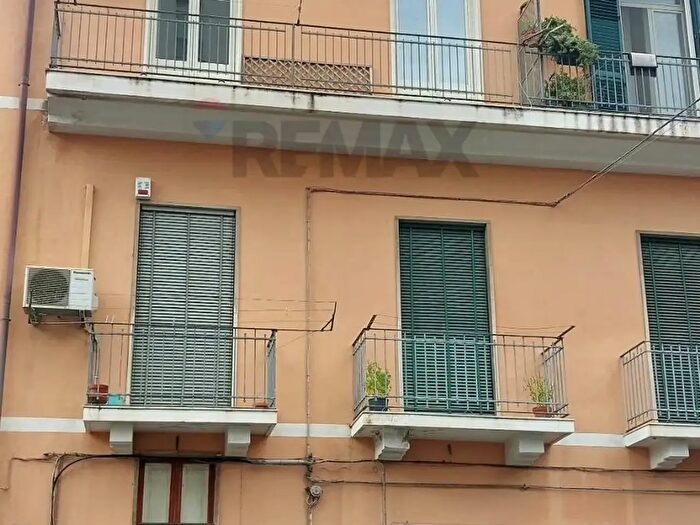 Appartamento trilocale in vendita in Via Calatabiano, Catania