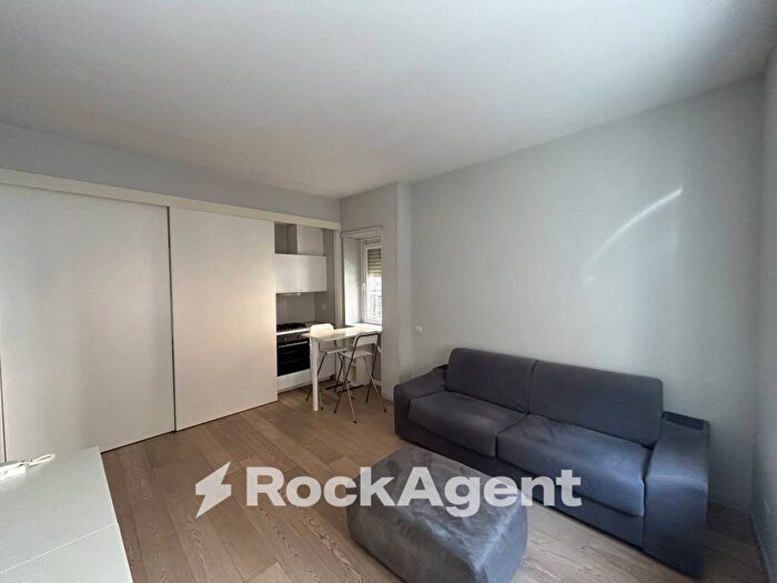 Appartamento monolocale in affitto in Via Archimede, Euclide, Roma