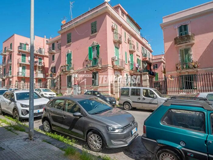 Appartamento trilocale in vendita in Via Alessandro Manzoni, Messina