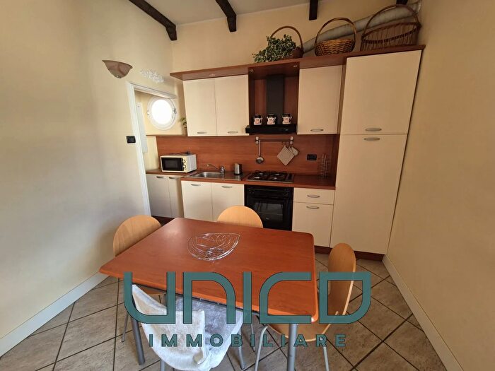 Appartamento quadrilocale in affitto in Viale Arcella, Padova