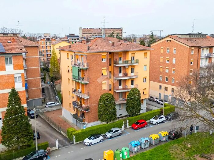 Appartamento trilocale in vendita in Via Carlo Pisacane, Reggio Emilia