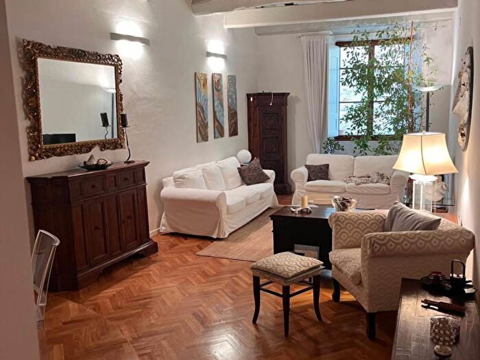 Appartamento trilocale in affitto in Via dei Bardi, San Niccolò, Firenze