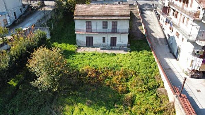 Casa quadrilocale in vendita in Via Piano, Pannarano