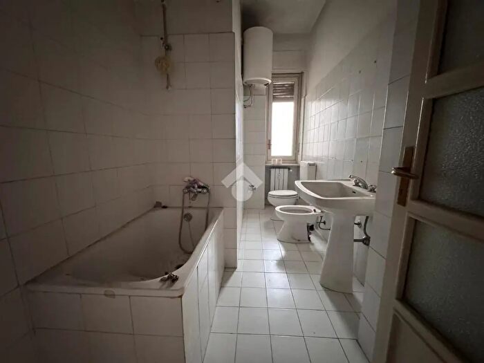 Appartamento quadrilocale in vendita in Via Principe Tommaso, Torino