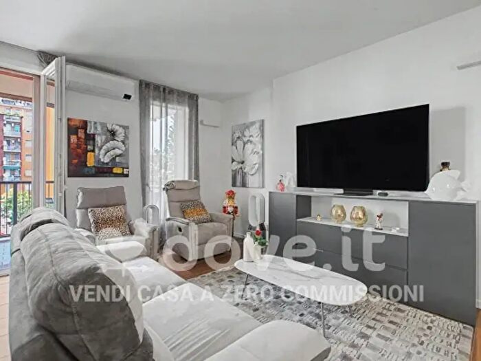 Appartamento trilocale in vendita in Via Antonio Aldini, Milano