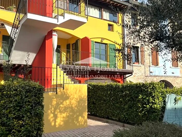 Appartamento trilocale in vendita in Via Vaccarolo, Desenzano Del Garda