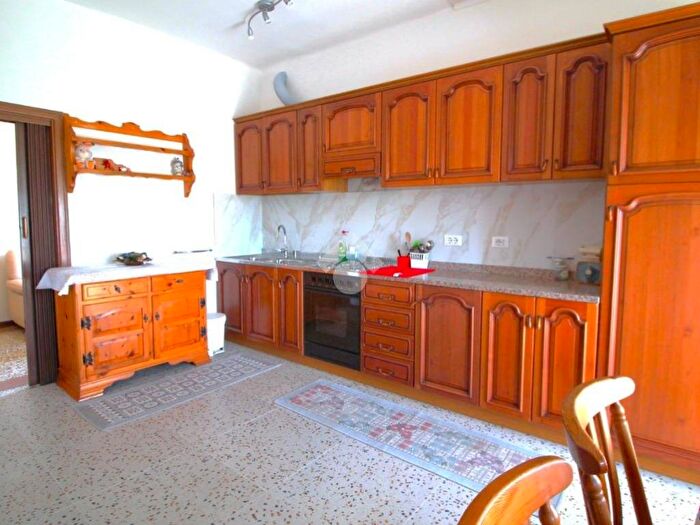 Appartamento trilocale in affitto in Via della Madonnetta, Mestre, Venezia