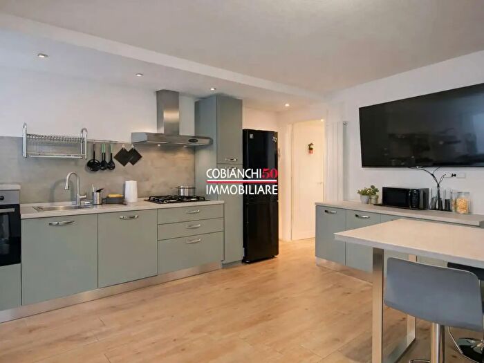 Casa con 5 locali in vendita in Via Provinciale, Bee