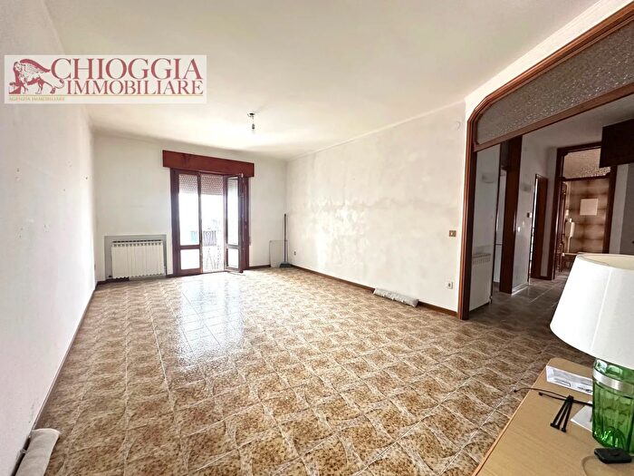 Appartamento quadrilocale in vendita in Via Don Eugenio Bellemo, Chioggia