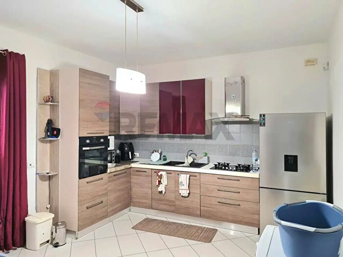 Appartamento trilocale in vendita in Via Liberazione, Lentini