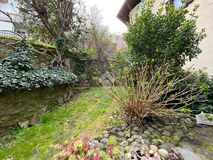 Casa bilocale in vendita in Via Febbraio, Pian Camuno