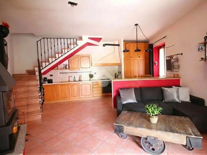 Appartamento bilocale in vendita in Via Alpi, Missaglia