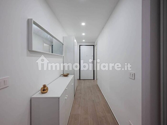 Appartamento bilocale in affitto in Via delle Forze Armate, Baggio, Milano