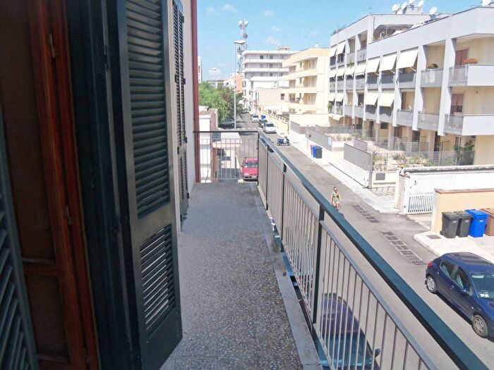 Appartamento quadrilocale in affitto in Via di Vereto, Università Via Taranto, Lecce