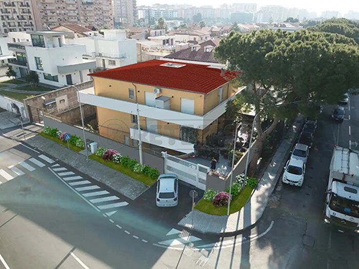 Appartamento monolocale in affitto in Via Pietro Nenni, Palermo