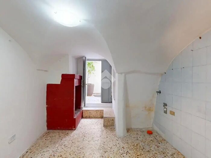 Casa trilocale in vendita in Via Salvator Rosa, Martina Franca