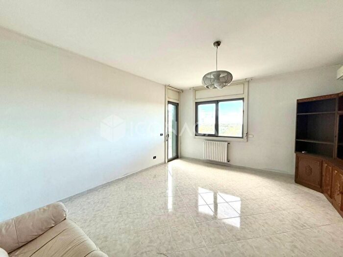 Appartamento quadrilocale in vendita in Via Pietro Nenni Pala, Bitritto