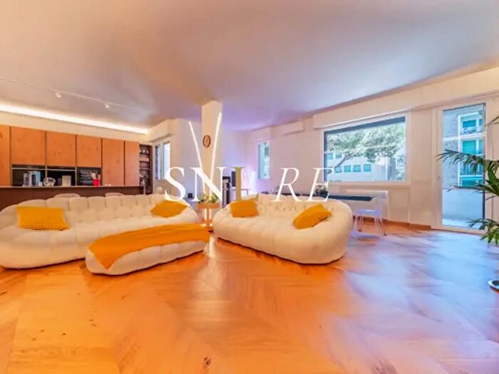 Appartamento con 6 locali in vendita in Viale Terenzio Mamiani, Firenze