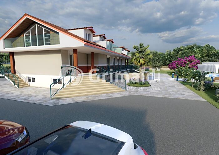 Casa con 8 locali in vendita in Via Venezia, Montecorvino Pugliano