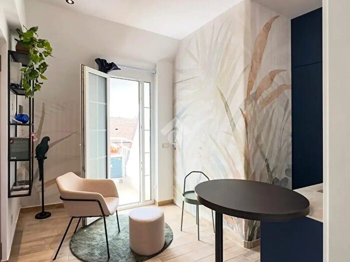 Appartamento bilocale in affitto in Via Giulio E Corrado Venini, Milano