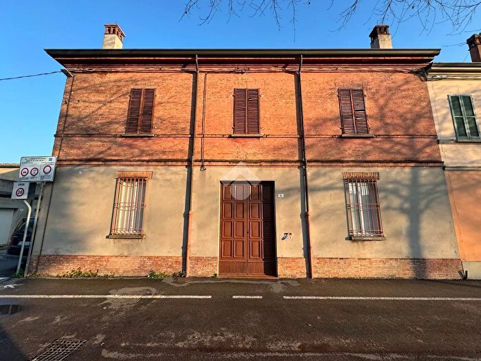 Casa con 10 locali in vendita in Via Circondario Ponente, Lugo