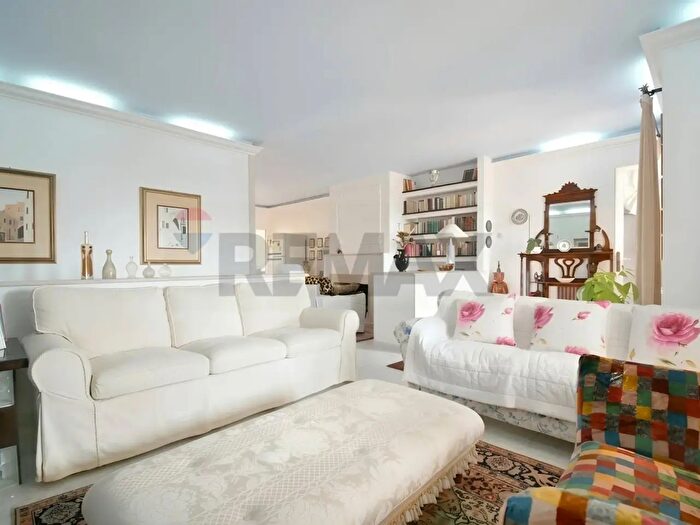 Appartamento quadrilocale in vendita in Via Capri, Quartu SantElena