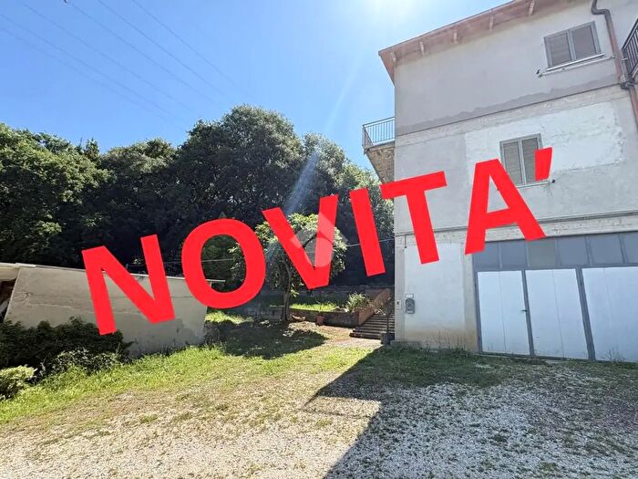 Casa trilocale in vendita in Str di Massa, Narni
