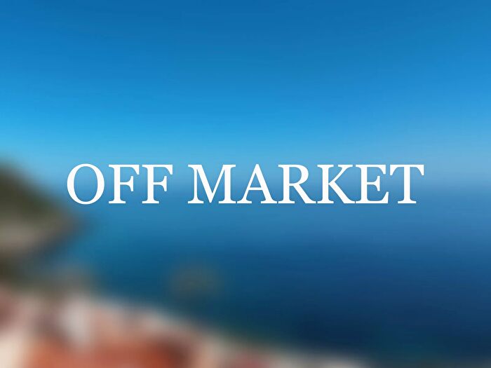 Casa con 5 locali in vendita in Castelsardo