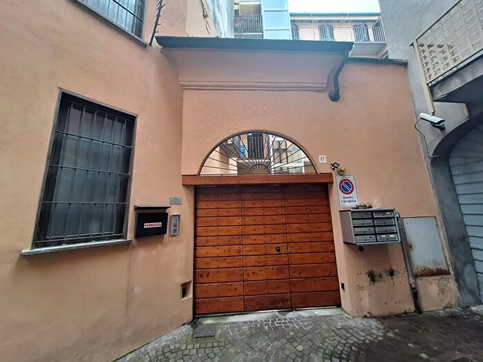 Appartamento trilocale in vendita in Via Balbo, Casale Monferrato