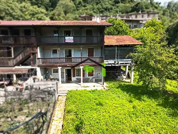 Appartamento con 8 locali in vendita in Località Celante, Castelnovo Del Friuli