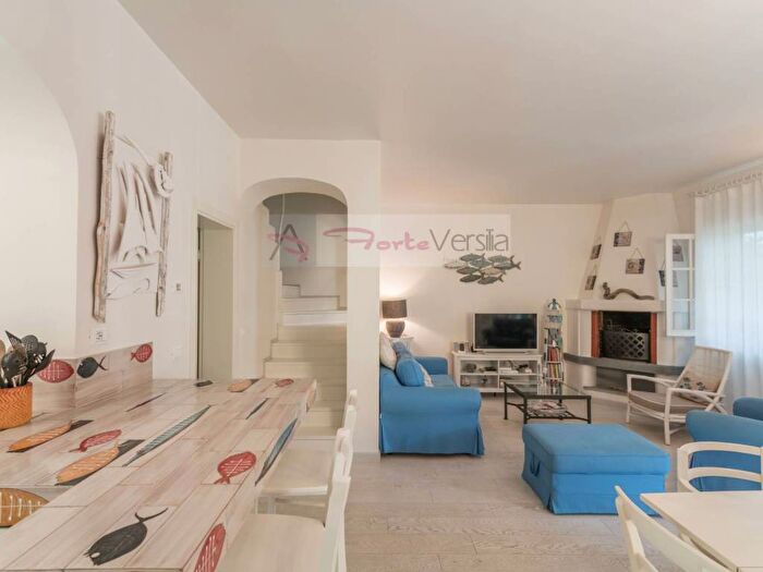 Casa con 5 locali in affitto in via risorgimento, Centro, Forte dei Marmi