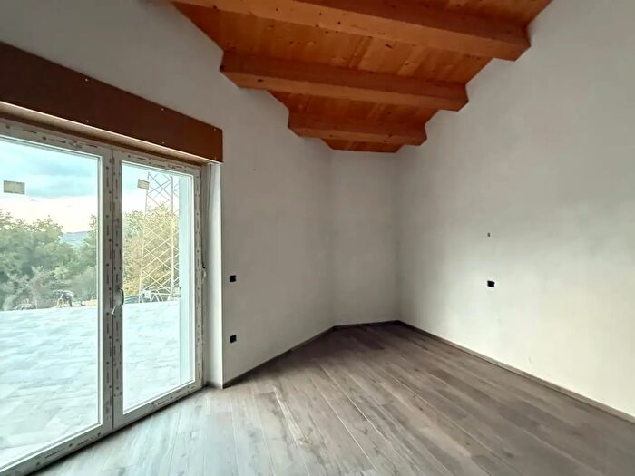 Casa con 5 locali in vendita in San Giorgio, Belforte Del Chienti