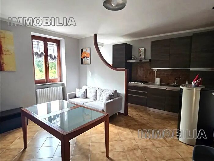 Appartamento con 6 locali in vendita in Citerna