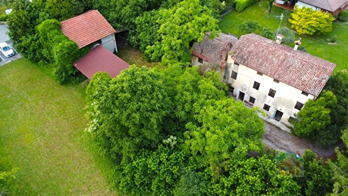 Casa quadrilocale in vendita in Via degli Eroi, Gradisca DIsonzo