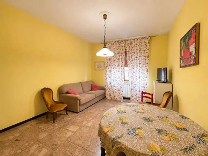 Appartamento trilocale in vendita in Via Emilia, Acqui Terme