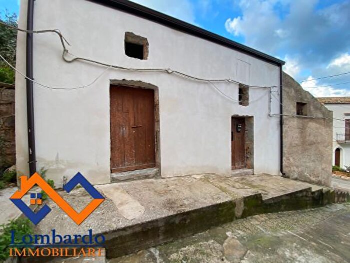 Casa quadrilocale in vendita in Via Lavinaro, Castellammare Del Golfo