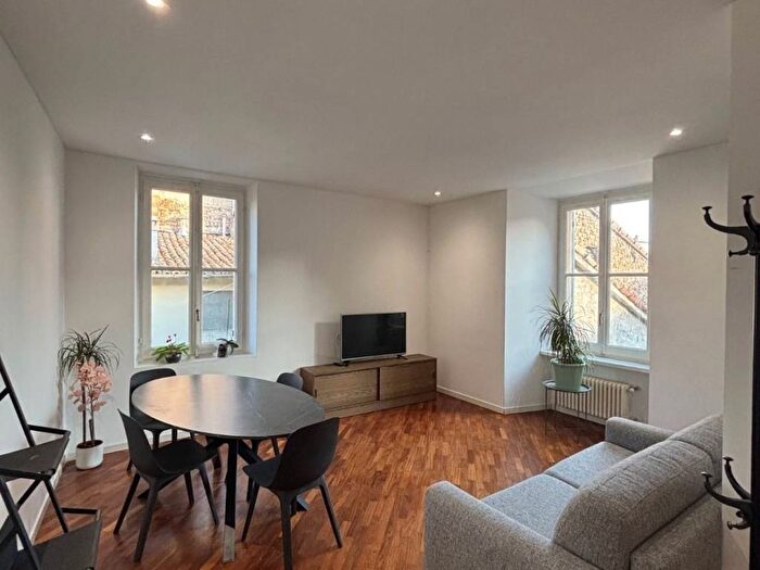 Appartamento bilocale in affitto in Piazza Giuseppe Garibaldi, Centro Storico, Parma