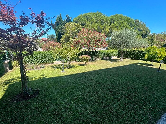 Appartamento con 5 locali in vendita in Senigallia