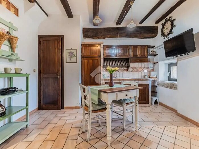 Appartamento monolocale in vendita in Via Vecchia, Vetralla