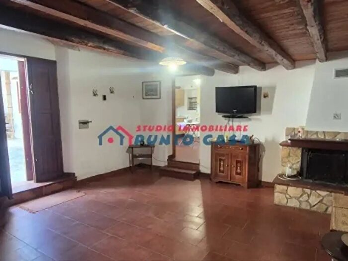 Casa quadrilocale in vendita in Via dell'Orzo, Valderice