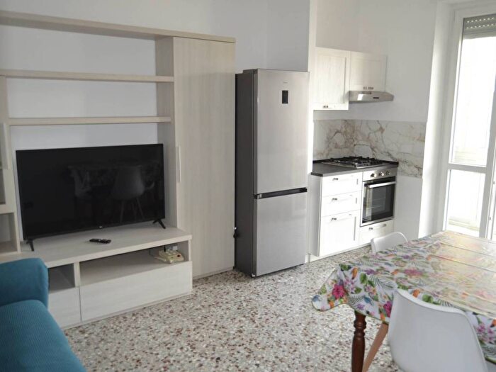 Appartamento trilocale in affitto in Via Salbertrand, Parella, Torino