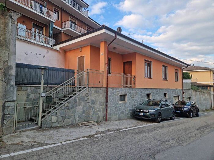 Casa quadrilocale in affitto in Via Giuseppe Garibaldi, Centro, Tonco
