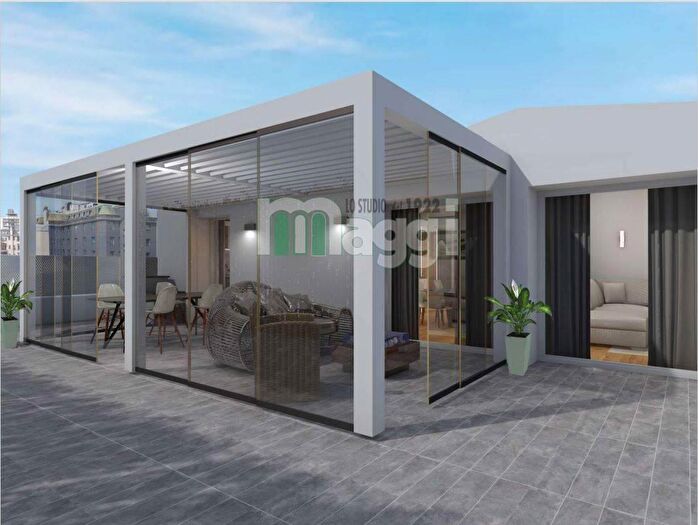 Appartamento trilocale in vendita in Corso di Porta Romana, Milano