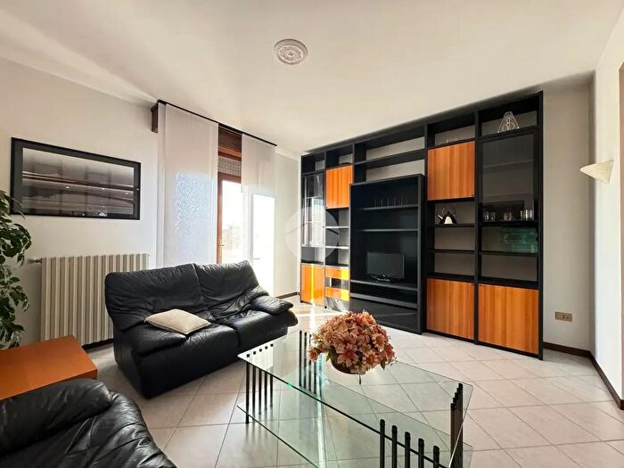 Appartamento trilocale in affitto in Curtatone