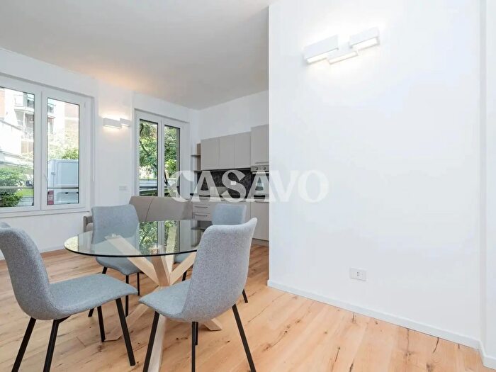Appartamento bilocale in vendita in Piazza Firenze, Milano
